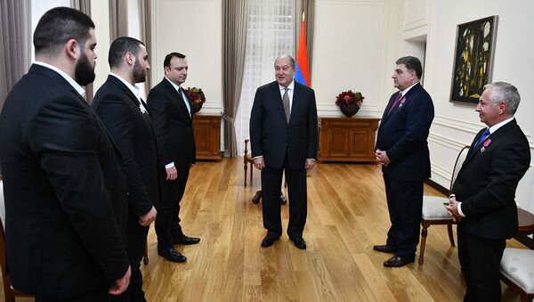 Президент Армен Саркисян наградил орденами и медалями спортсменов и дипломатов (23 ноября 2018). Еревaн - Sputnik Արմենիա