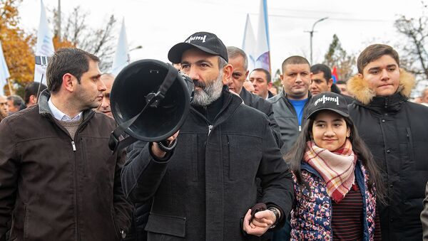 Субботнее шествие Никола Пашиняна (24 ноября 2018). Еревaн - Sputnik Армения