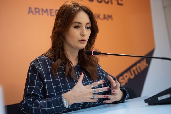 Գլխավոր բառը «լռությունն» է. «Սպիտակ» ֆիլմը հյուսվել է իրական պատմություններից Գլխավոր բառը «լռությունն» է. «Սպիտակ» ֆիլմը հյուսվել է իրական պատմություններից - Sputnik Արմենիա