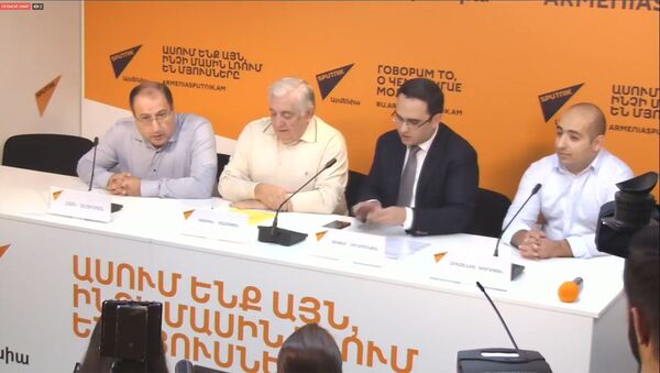 Прямая трасляция пресс-конференции адвокатов Роберта Кочаряна - Sputnik Արմենիա
