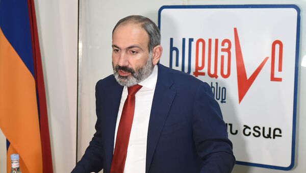 Никол Пашинян в штабе блока Мой шаг (10 декабря 2018). Еревaн - Sputnik Армения