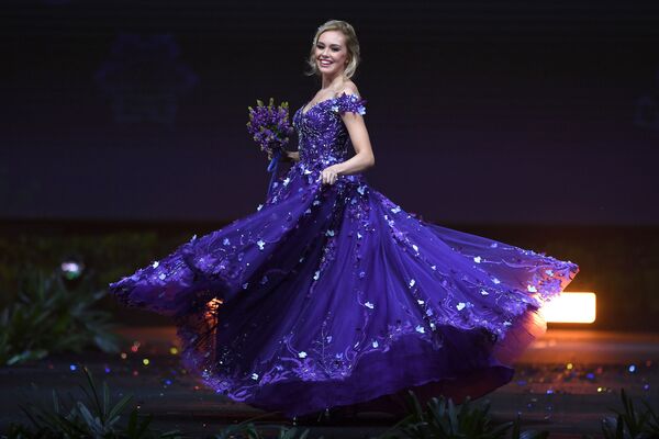 Представительница Исландии во время показа национальных костюмов в рамках конкурса Мисс Вселенная 2018 в Таиланде - Sputnik Армения