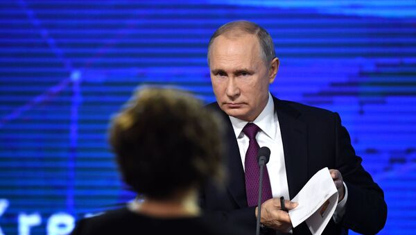 Президент России Владимир Путин во время ежегодной большой пресс-конференции (20 декабря 2018). Москвa - Sputnik Արմենիա