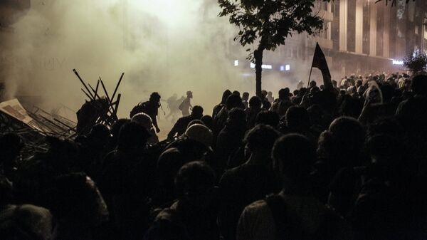 Столкновения протестующих и полиции в Турции - Sputnik Армения