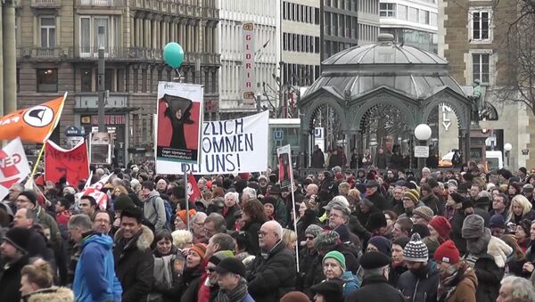 СПУТНИК_Марш в Кельне и митинг в Штутгарте: Германия протестует против насилия - Sputnik Армения