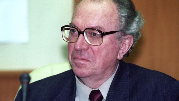 Экономист и эколог, доктор экономических наук, академик Российской Академии естественных наук Виктор Иванович Данилов-Данильян - Sputnik Армения