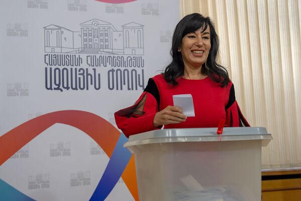 Выборы спикера Парламента Армении (14 января 2019). Еревaн - Sputnik Армения