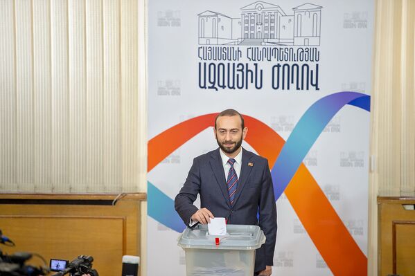 Выборы спикера Парламента Армении (14 января 2019). Еревaн Выборы спикера Парламента Армении (14 января 2019). Еревaн - Sputnik Армения