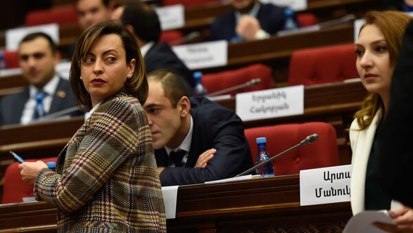 Вице-спикер парламента Армении Лена Назарян на заседании парламента Армении (15 января 2019). Еревaн - Sputnik Արմենիա