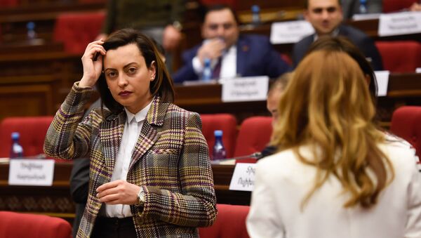 Вице-спикер парламента Армении Лена Назарян на заседании парламента Армении (15 января 2019). Еревaн - Sputnik Армения
