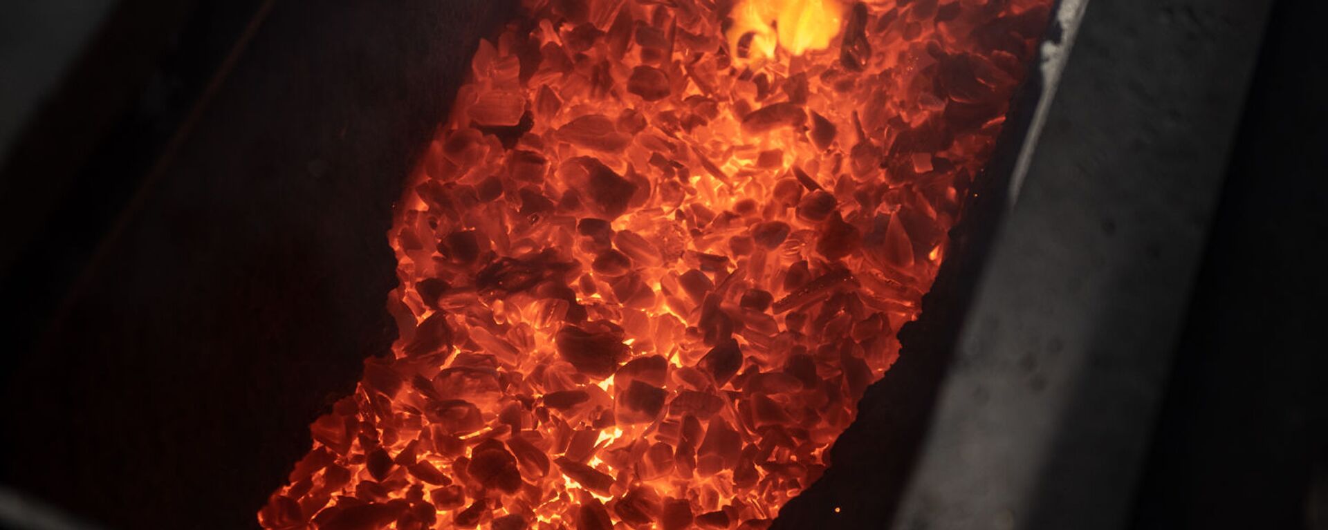 Медеплавильная печь на кабельном заводе Ин-Ви Лайн - Sputnik Армения, 1920, 02.10.2021