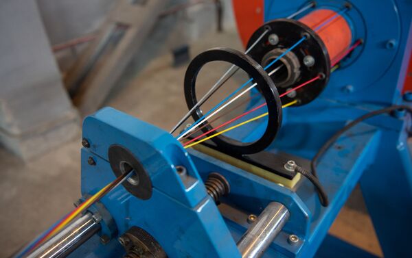 Плетение кабеля на заводе Ин-Ви Лайн - Sputnik Армения