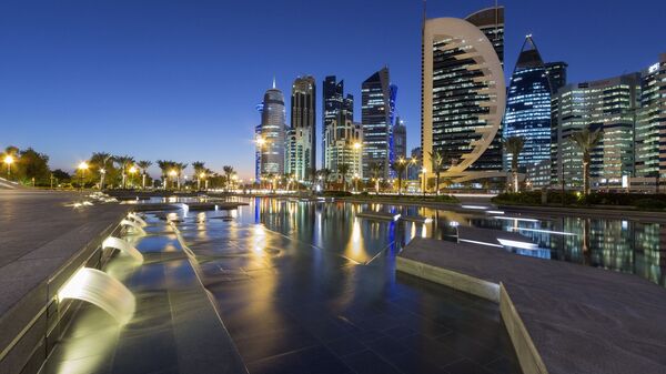 Вид на ночной город Доха, Катар - Sputnik Армения