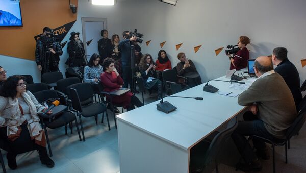 Пресс-конференция режиссера Ованнеса Галстяна - Sputnik Армения