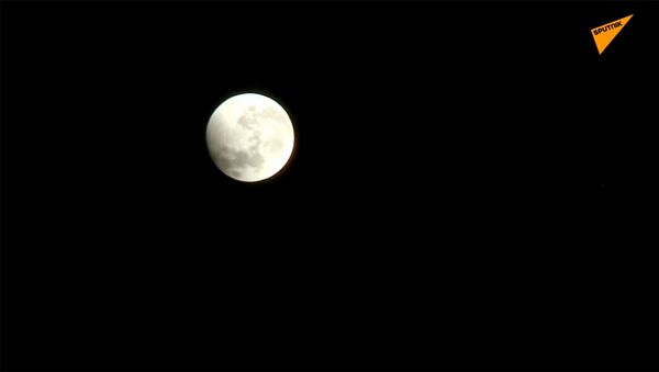 Лунное затмение в разных городах по всему миру - Sputnik Армения