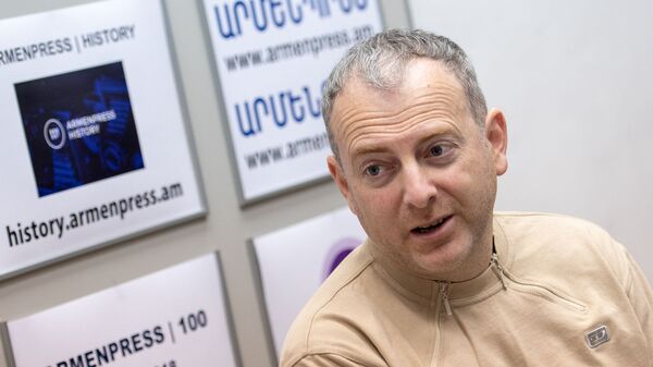 Пресс-конференция российско-израильского блогера Александра Лапшина (22 января 2019). Еревaн - Sputnik Армения