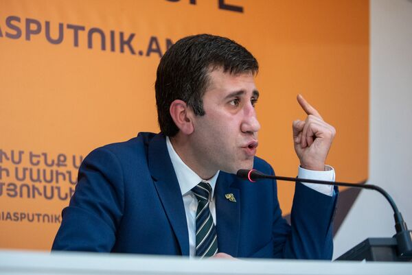 Енокян — чудовище: семья зверски убитого Иосифа Агаджанова обратилась к общественности Енокян — чудовище: семья зверски убитого Иосифа Агаджанова обратилась к общественности - Sputnik Армения