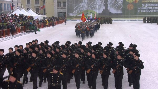 Парад в честь 75-летия снятия блокады Ленинграда - Sputnik Армения