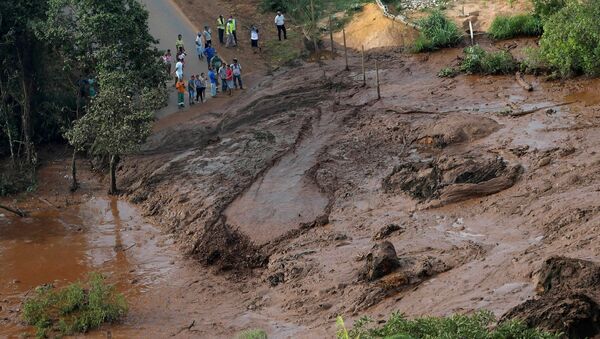 Последствия прорыва плотин на шахте корпорации Vale в штате Минас-Жерайс, Бразилия. - Sputnik Армения