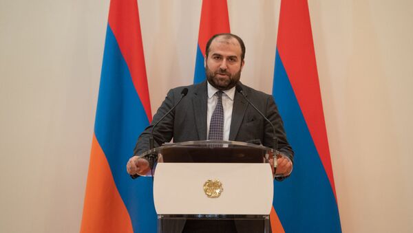 Министр охраны природы Эрик Григорян во время принятия присяги правительства Армении (30 января 2019). Еревaн - Sputnik Армения