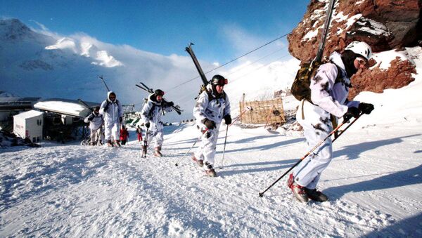 В горах Армении прошла лыжная гонка среди силовых структур двух стран (04 января 2019) - Sputnik Армения