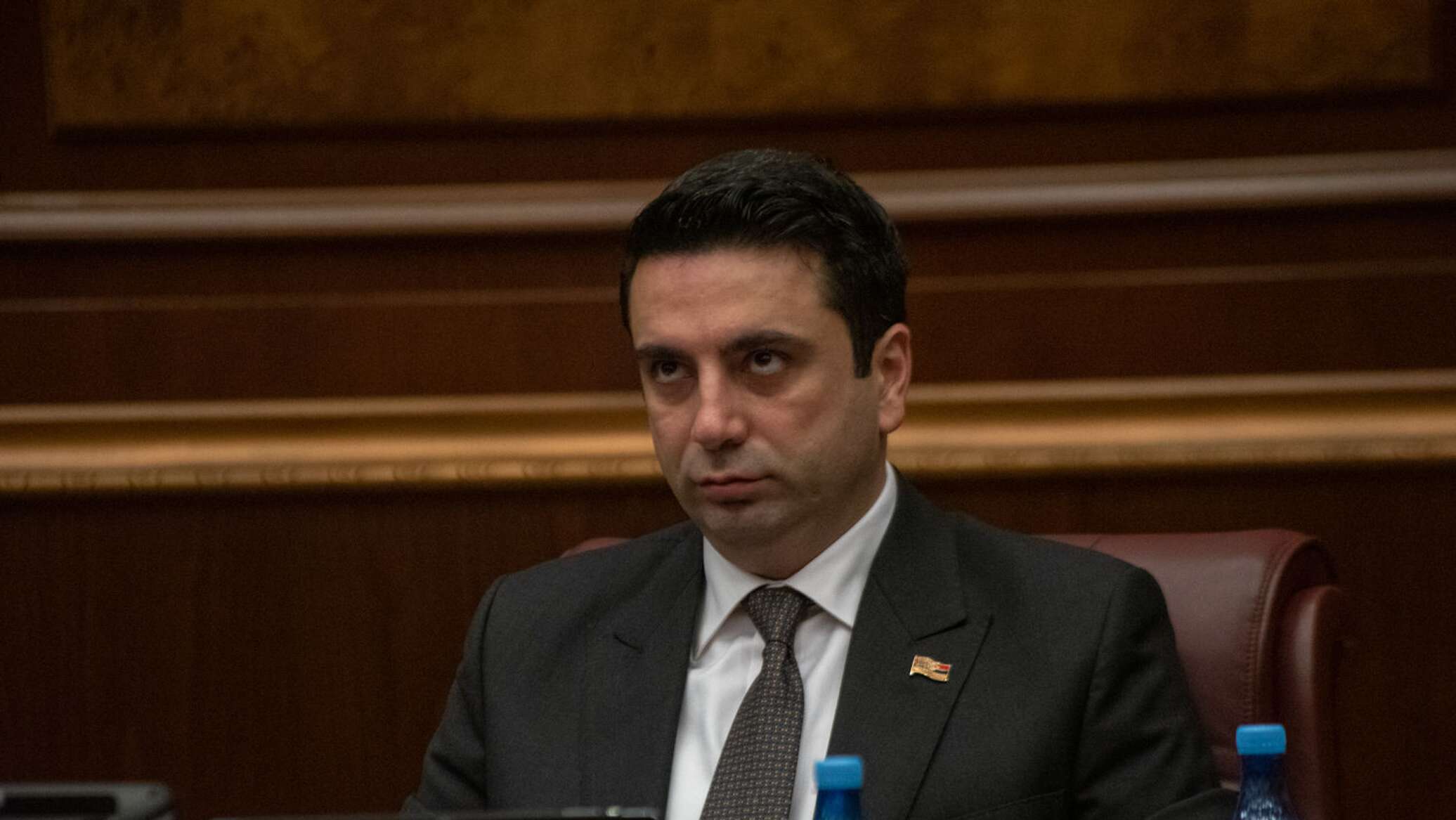 Симонян переговоры. Спикер парламента Армении Симонян. Вице-спикер парламента Армении Акоп Аршакян.