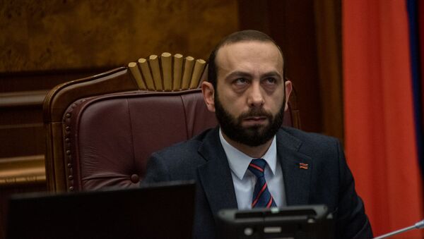 Спикер Национального Собрания Арарат Мирзоян на внеочередном заседании парламента Армении (12 февраля 2019). Еревaн - Sputnik Արմենիա