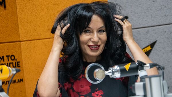 Наира Зограбян в гостях радио Sputnik - Sputnik Армения
