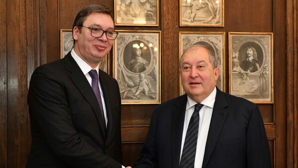 Встреча президента Армена Саркисяна  с президентом Сербии Александром Вучичем в Мюнхене - Sputnik Արմենիա