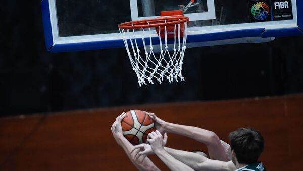 Баскетбольный матч между командами Урарту Виваро (Ереван) и Арсенал (Тула) во время кубка ЕАЭС по баскетболу (26 февраля 2019). Еревaн - Sputnik Արմենիա