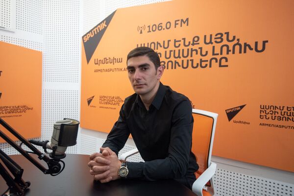Վերին Գետաշենում իրարանցում է. ՀԷԿ–ի տնօրինությունը դատի է տալիս գումար պահանջողներին Վերին Գետաշենում իրարանցում է. ՀԷԿ–ի տնօրինությունը դատի է տալիս գումար պահանջողներին - Sputnik Արմենիա