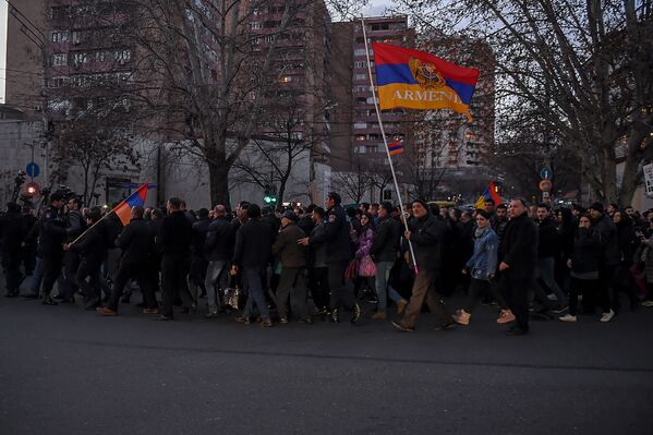 Шествие в память о жертвах событий 1 марта 2008 года (1 марта 2019). Еревaн - Sputnik Армения