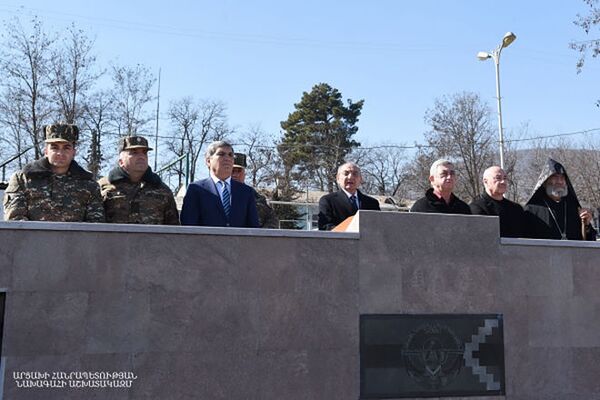 Первое участие Сержа Саргсяна в публичном мероприятии: экс-президент посетил Карабах Первое участие Сержа Саргсяна в публичном мероприятии: экс-президент посетил Карабах - Sputnik Армения