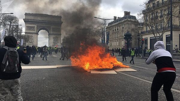 Акция протеста Желтых жилетов (16 марта 2019). Париж - Sputnik Արմենիա