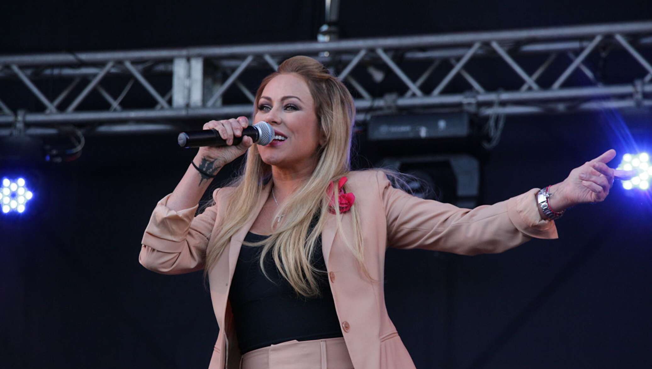 Трагедия певицы. Субботний вечер певица натали. Трагедия певицы. Трагедия певицы. Русские певицы 2022.