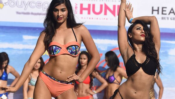 Участницы пляжного шоу Body Power Beach Show на Гоа, Индия  - Sputnik Армения
