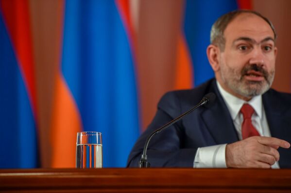 Пресс-конференция премьер-министра Никола Пашиняна (19 марта 2019). Еревaн Пресс-конференция премьер-министра Никола Пашиняна (19 марта 2019). Еревaн - Sputnik Армения