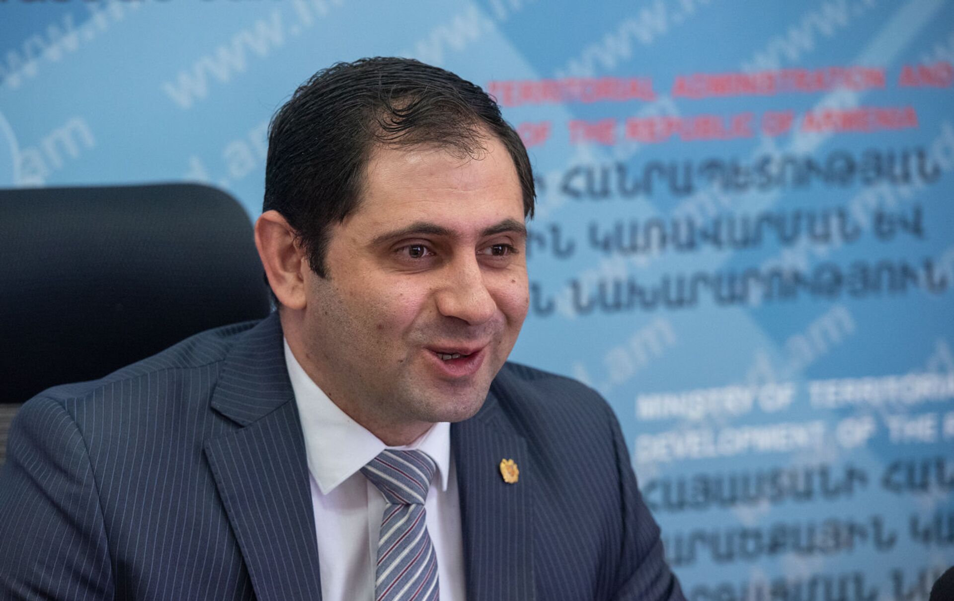 Сурен Папикян министр территориального управления