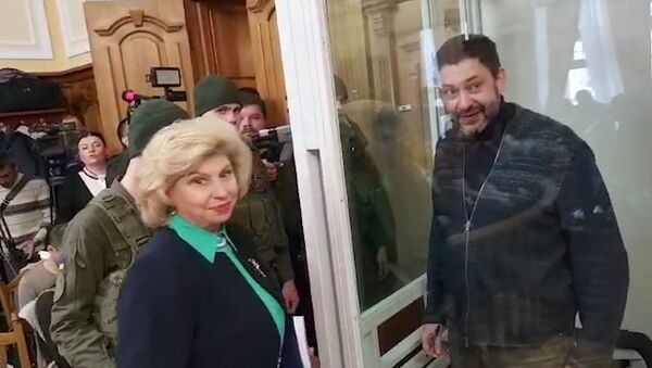 Встреча Кирилла Вышинского и Татьяны Москальковой перед заседанием суда - Sputnik Армения
