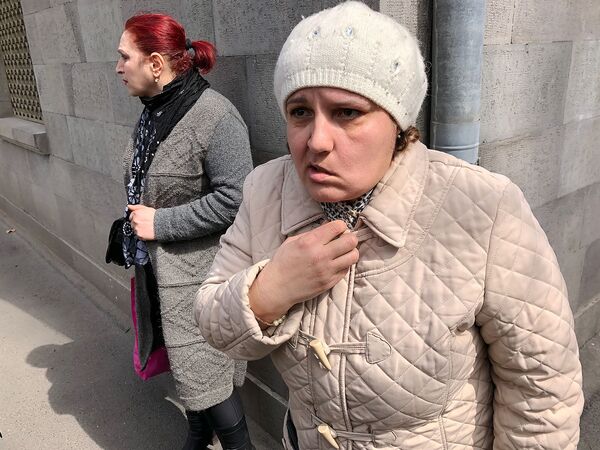 Խորհրդարանի մաքրուհիները բողոքի ակցիա են կազմակերպել. ինչի՞ց են դժգոհ կանայք Խորհրդարանի մաքրուհիները բողոքի ակցիա են կազմակերպել. ինչի՞ց են դժգոհ կանայք - Sputnik Արմենիա