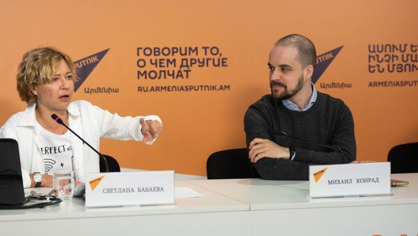 Светлана Бабаева и Михаил Конрад на учебном проекте SputnikPro (27 марта 2019). Еревaн - Sputnik Армения