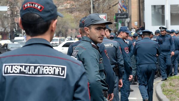Сотрудники полиции Армении - Sputnik Армения