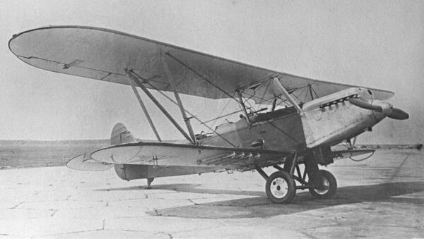 Советский многоцелевой одномоторный самолет-разведчик Р-5 (1930-ые годы). - Sputnik Армения