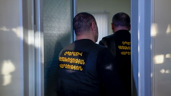 Спецоперация КГД в торговом центре Ариндж Молл (9 апреля 2019). Ариндж - Sputnik Արմենիա