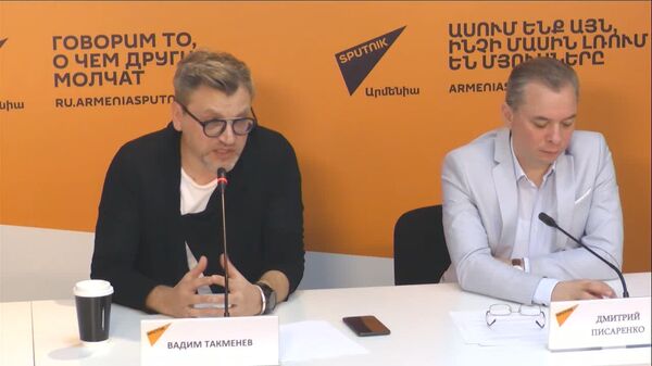 Новости будут всегда: Вадим Такменев о том, почему интернет не может конкурировать с ТВ Новости будут всегда: Вадим Такменев о том, почему интернет не может конкурировать с ТВ - Sputnik Армения