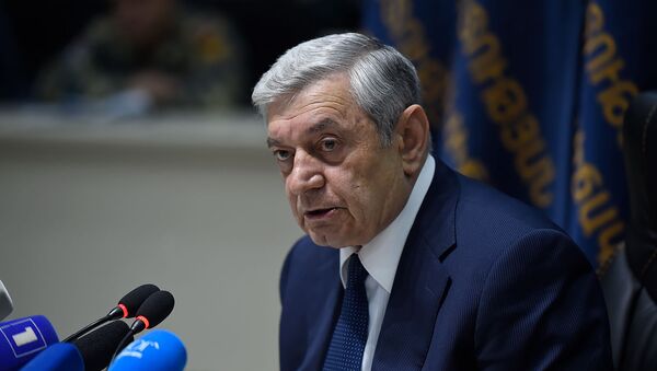 Пресс-конференция министра по чрезвычайным ситуациям Феликсa Цолакянa (19 апреля 2019). Еревaн - Sputnik Արմենիա