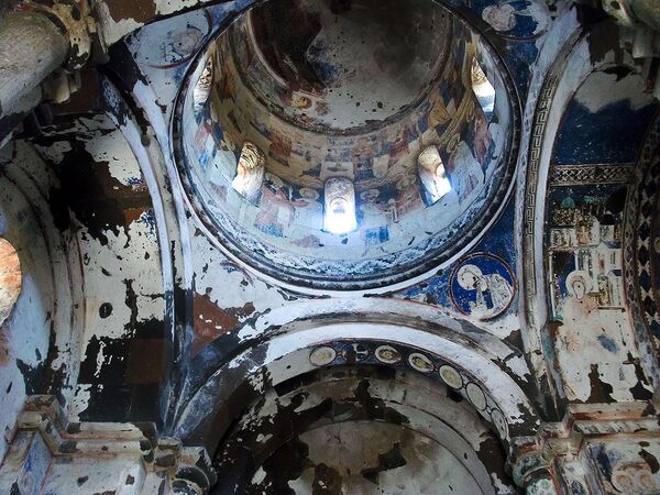 Հայկական եկեղեցու գմբեթավոր կամարը Անիում - Sputnik Արմենիա