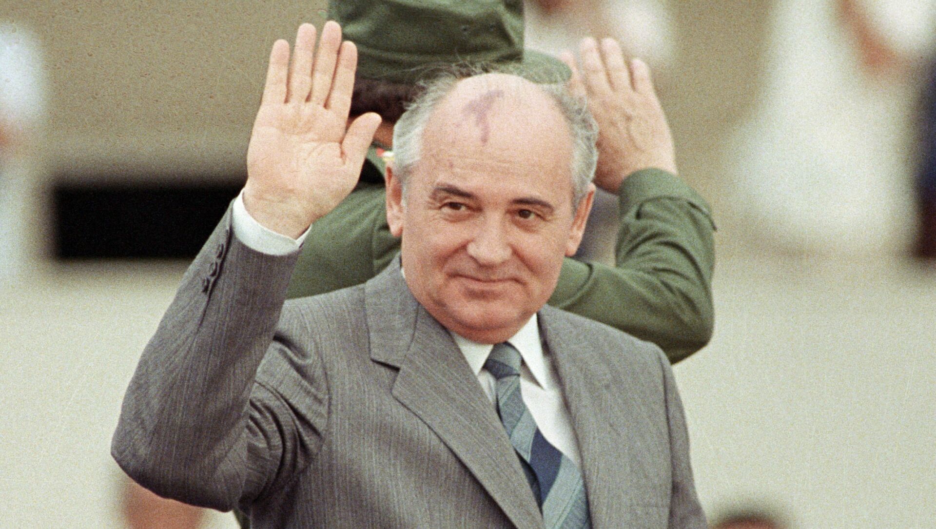 Генсек ЦК КПСС Михаил Горбачев во время официального визита в Кубу (2 апреля 1988). Гавана - Sputnik Արմենիա, 1920, 03.03.2021
