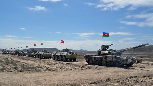 Совместные военные учения азербайджанской и турецкой армии (1 мая 2017). - Sputnik Армения