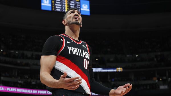 Энес Кантер в матче NBA между командами Портленд Трэйл Блэйзерс и Денвер Наггетс (29 апреля 2019). Денвер - Sputnik Армения